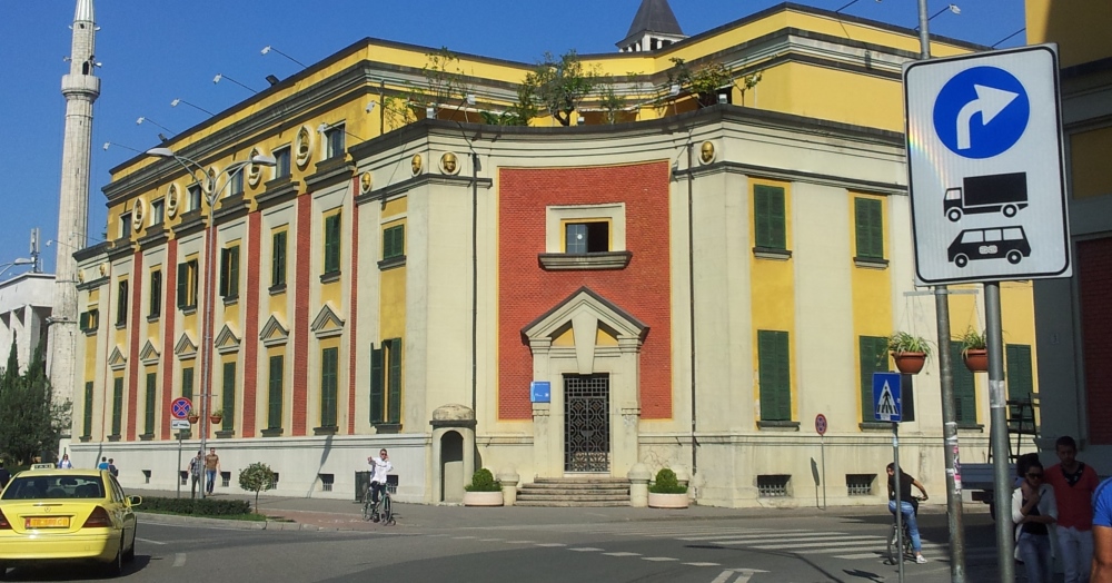 Mbyllet faza e dytë për kreditë e buta të Bashkisë Tiranë, nis procedura për vlerësimin e fituesve